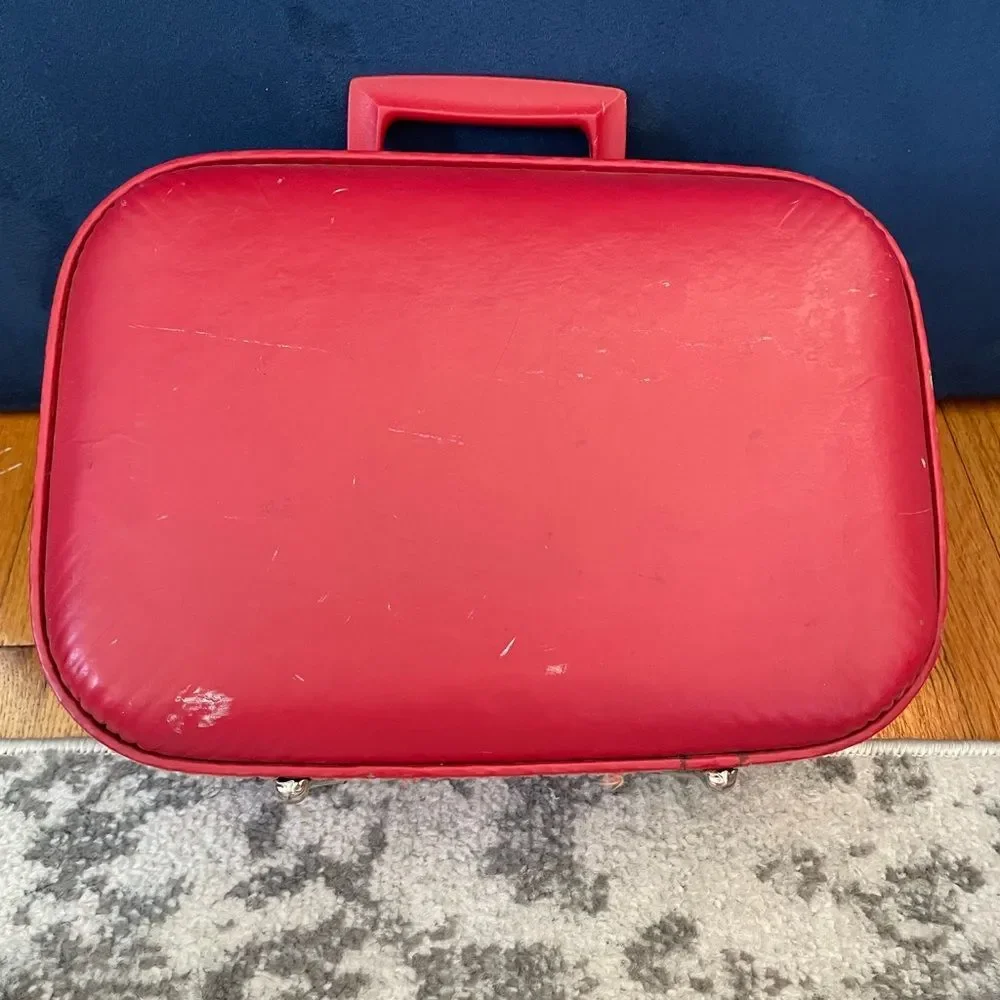 Going to grandmas vintage suitcase